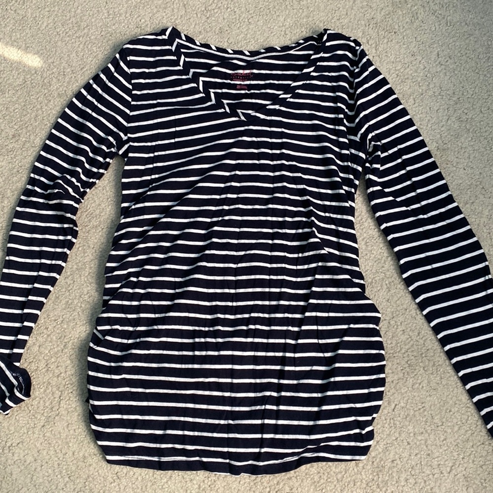 Isabel Maternity by Ingrid & Isabel Navy and White Striped Long Sleeve Tee